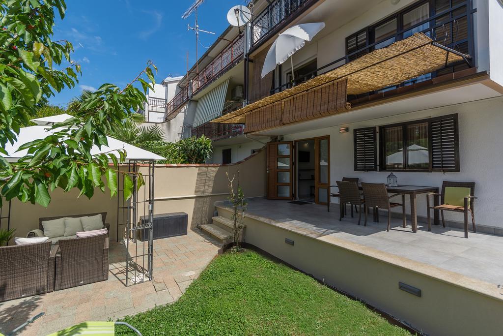 Luxury Apartments Sonja Poreč Exteriör bild