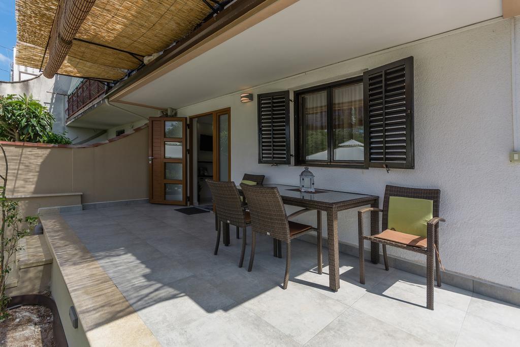 Luxury Apartments Sonja Poreč Exteriör bild